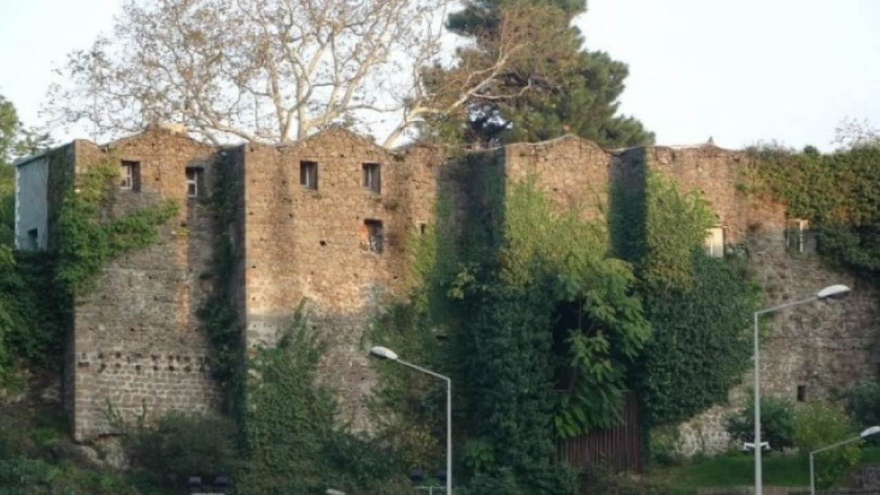 700 yıllık kale miras kaldı