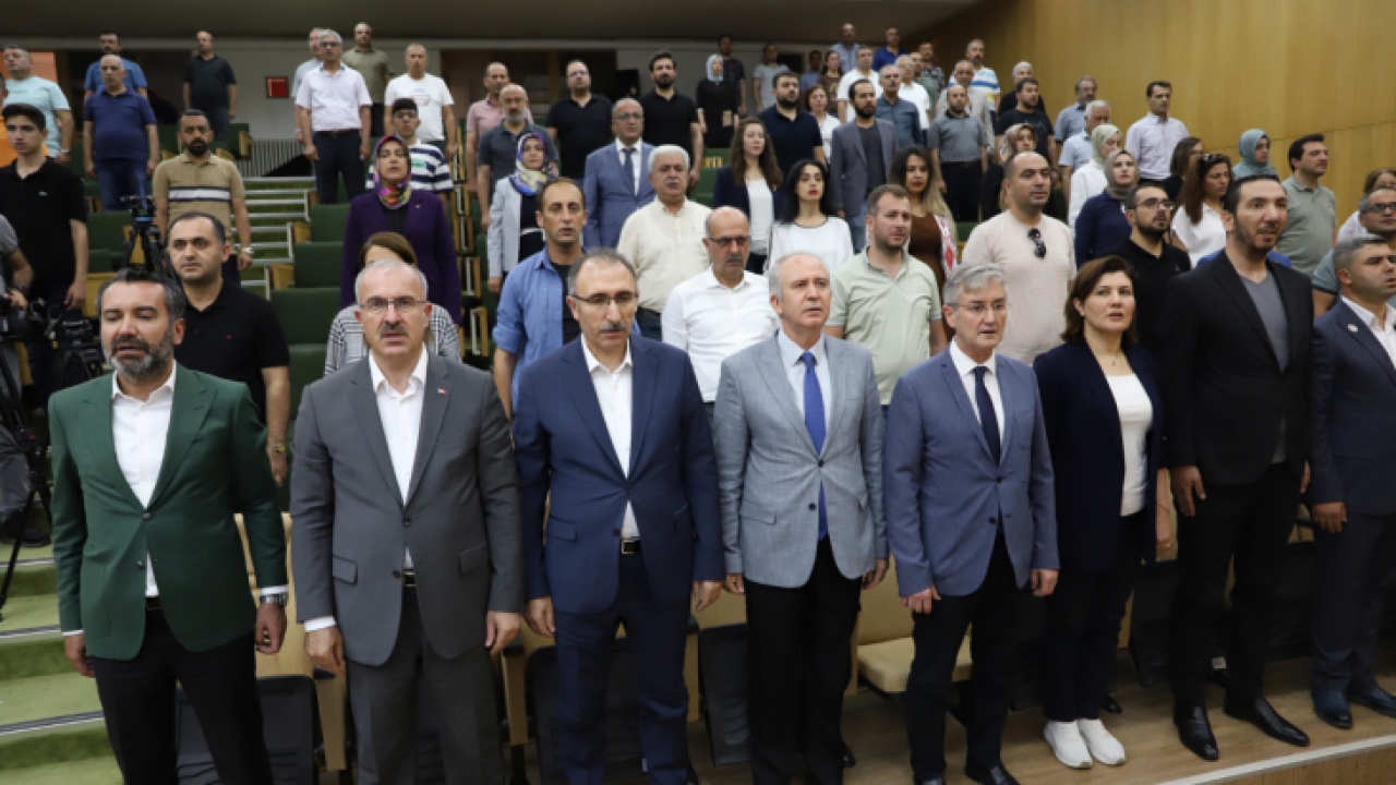 Fırat Üniversitesi'nde 15 Temmuz Konferansı Düzenlendi