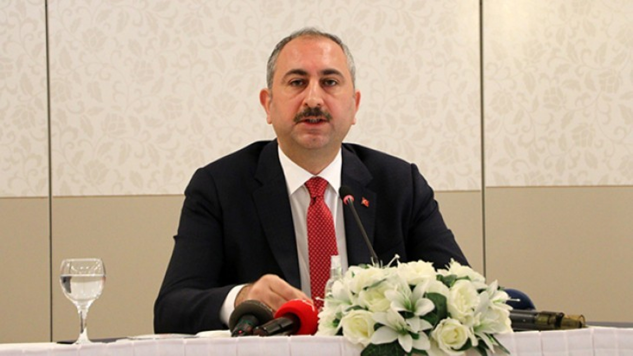 Bakan Gül: 'Yeni bir anayasa yarınlarımıza en değerli miras olacaktır'