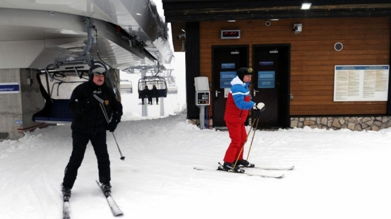Putin ve Lukaşenko'nun kayak keyfi
